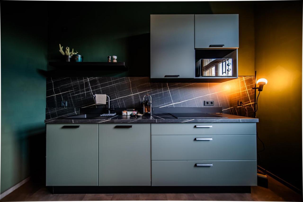 Llr Design Apartment - Emerald Green Im Zentrum Von Koblenz كوبلنس المظهر الخارجي الصورة