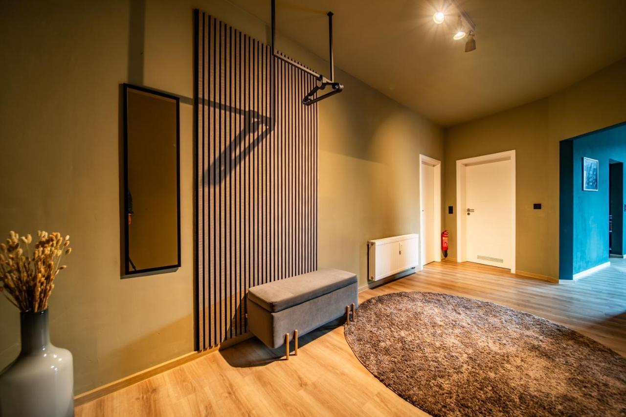 Llr Design Apartment - Emerald Green Im Zentrum Von Koblenz كوبلنس المظهر الخارجي الصورة