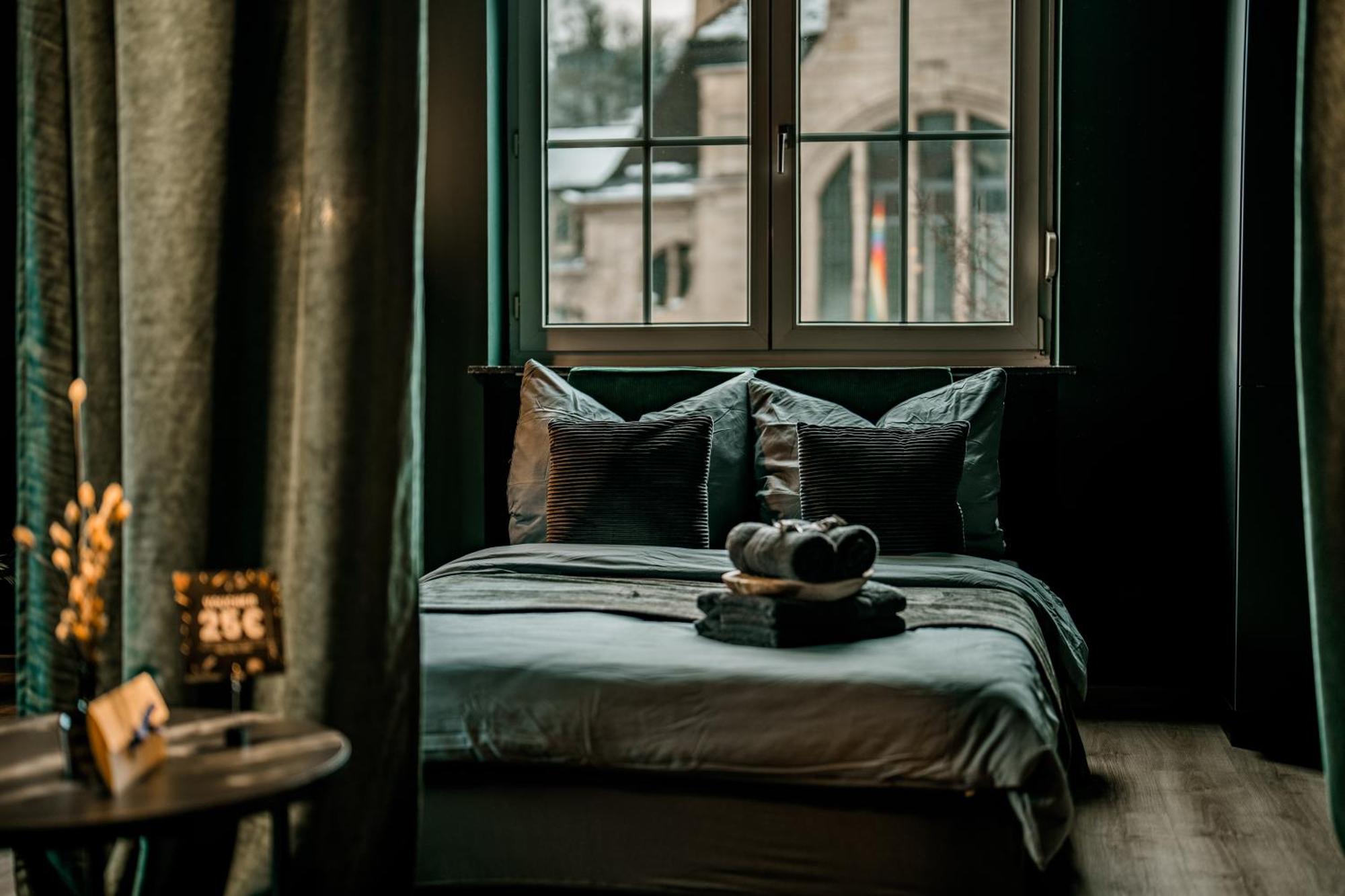 Llr Design Apartment - Emerald Green Im Zentrum Von Koblenz كوبلنس المظهر الخارجي الصورة
